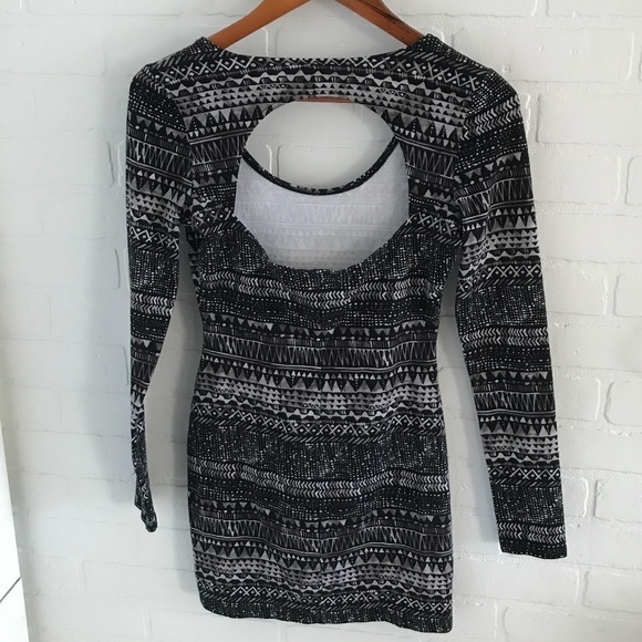 Volcom Mini dress Longsleeve Cutout back Native Skater Black Gray S - Picture 4 of 9